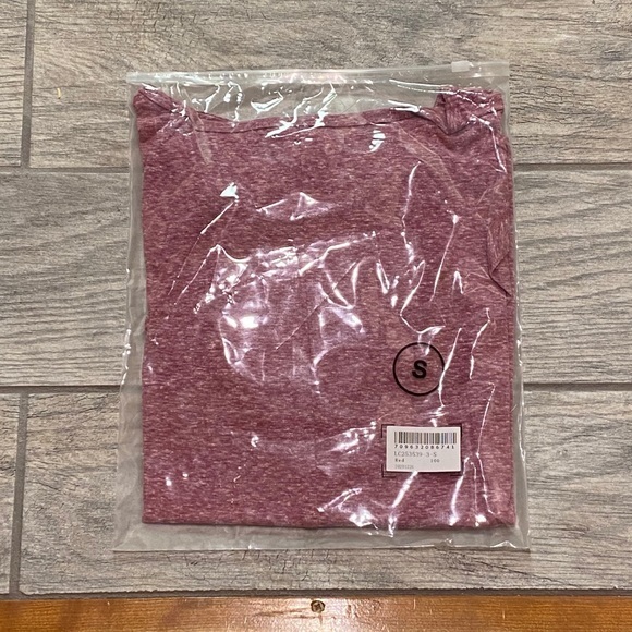 DEAR LOVER | Star Print Graphic Short Sleeve Tee - Picture 7 of 7